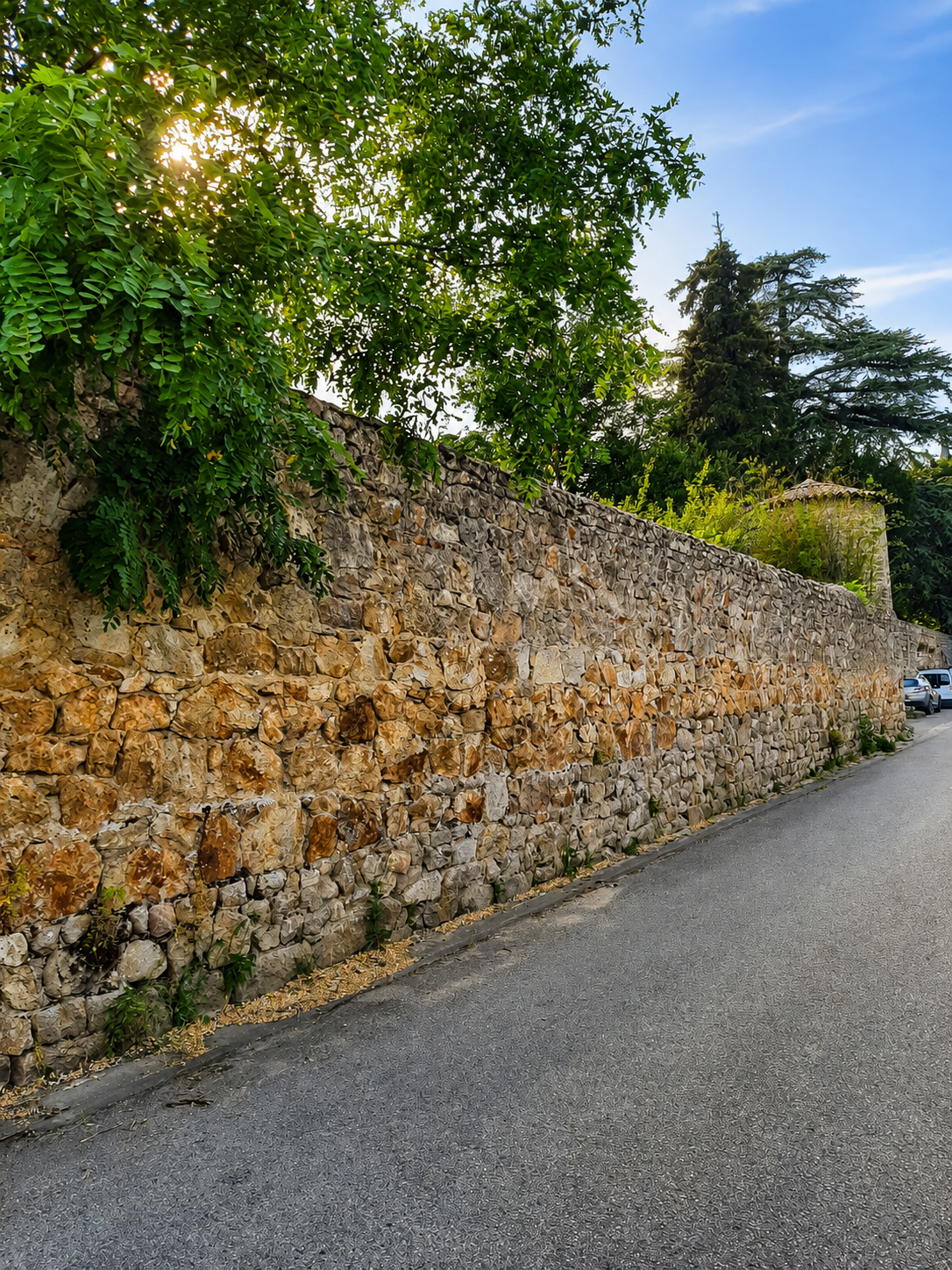 REMPARTS